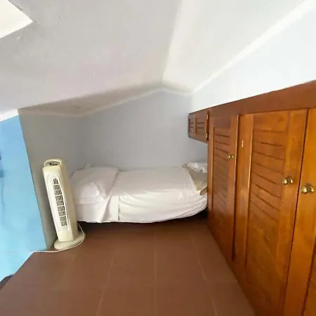 Laureliving Cala Maiore D18 Apartman *